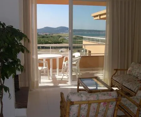 Apartaments Golf Mar *