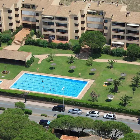 Apartaments Golf Mar *